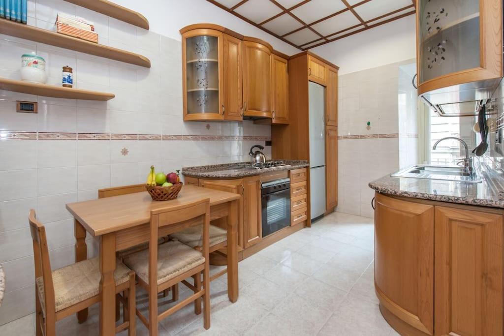 Domus Patrizia Romana 6 Persone 外观 照片
